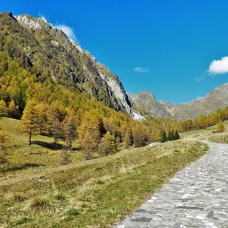 Dom wakacyjny Casa Magnifica Valle Camonica *