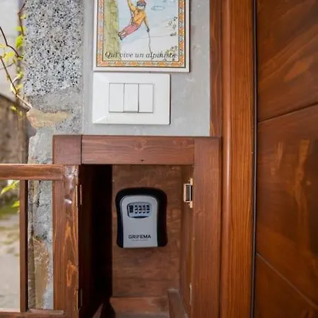Casa Magnifica Valle Camonica Holiday home Cimbergo